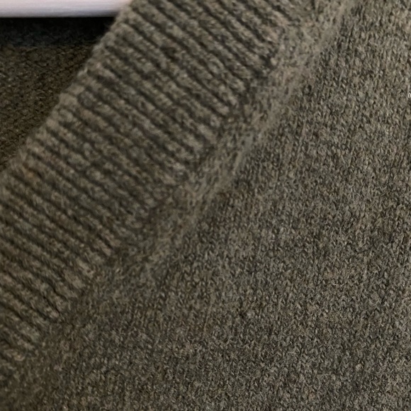 Gap sweater - Picture 4 of 4